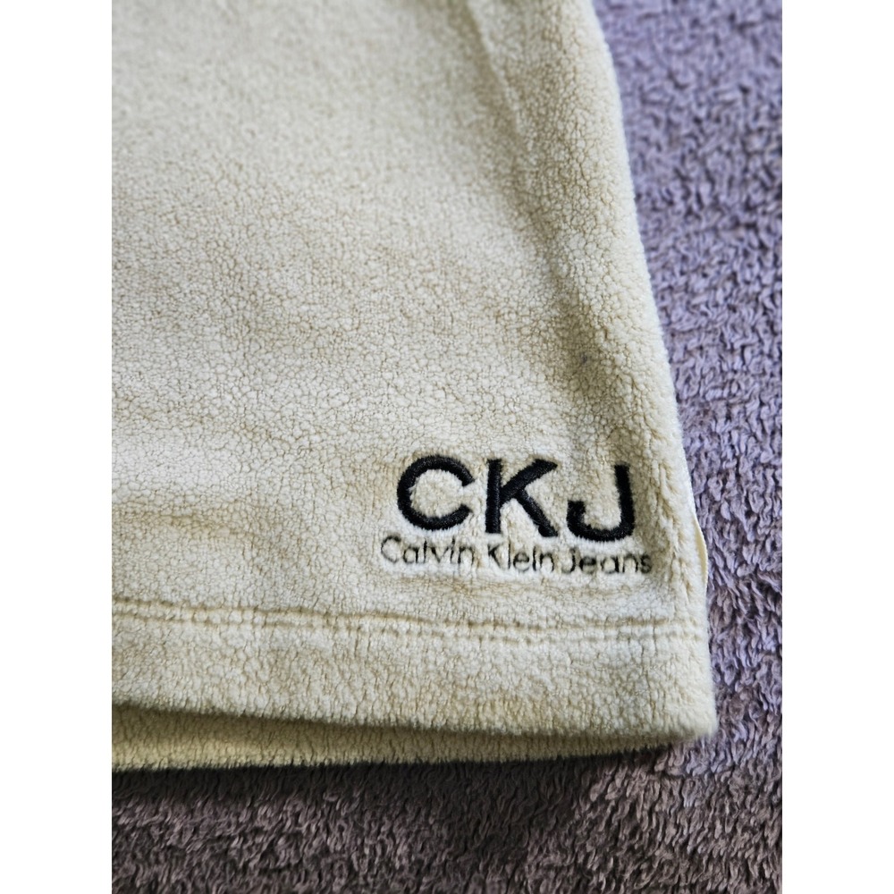 Calvin Klein Jeans cream sherpa knit cowl neck sweater, size medium - Picture 5 of 7